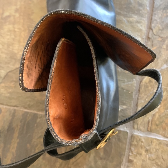 Black boots - Picture 4 of 15